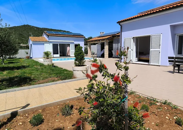 House With Pool